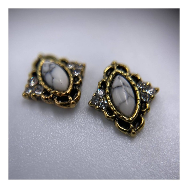 Бижу за нокти 335